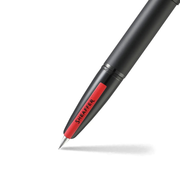 Sheaffer Icon Matte Black Medium Nib Fountain Pen with Gloss Black Trims SE0910853